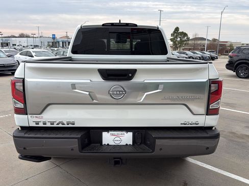 Used 2024 Nissan Titan Platinum Reserve w/ Moonroof Package image 7