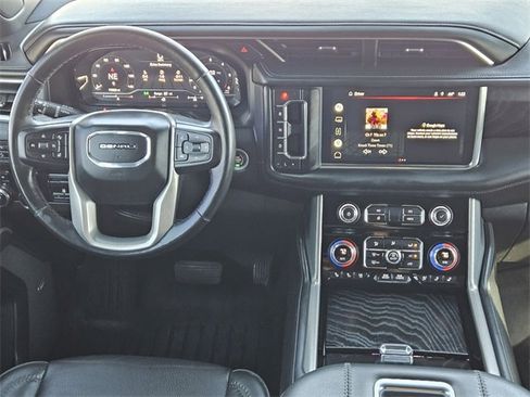 Used 2022 GMC Yukon Denali w/ Advanced Technology Package image 26