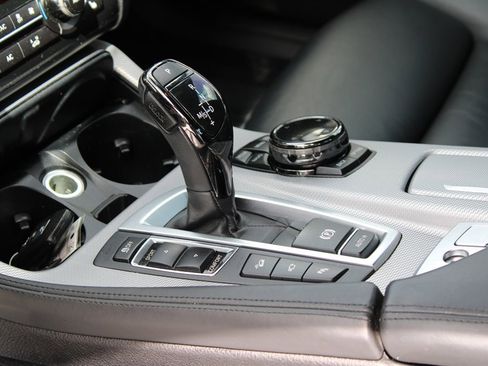 Used 2015 BMW 550i xDrive Sedan image 35