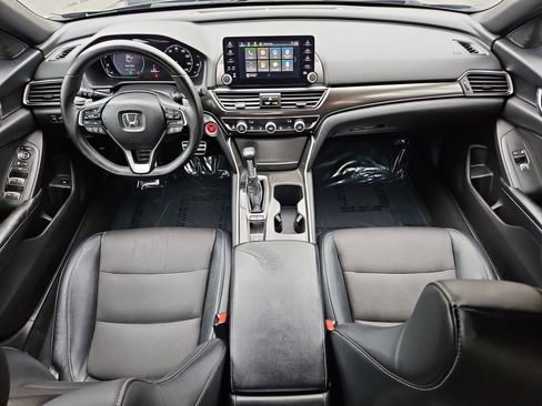 Used 2018 Honda Accord Sport image 28