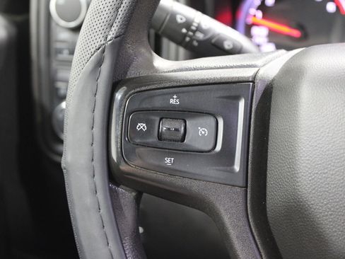 Used 2021 Chevrolet Silverado 1500 Custom Trail Boss w/ LPO, Dark Essentials Package image 9