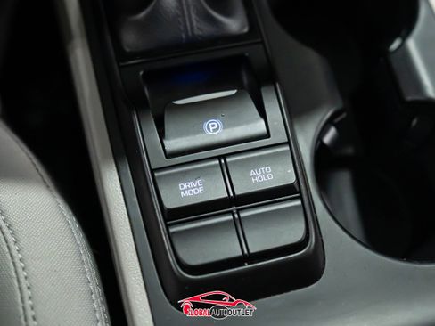 Used 2019 Hyundai Tucson SE image 34