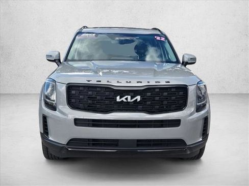 Used 2022 Kia Telluride EX w/ EX Premium Package image 2