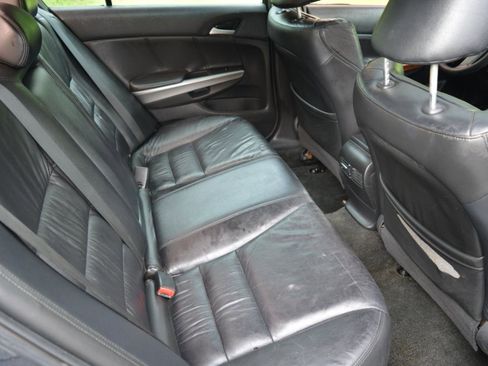 Used 2012 Honda Accord EX image 16