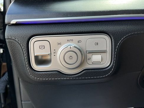 Used 2022 Mercedes-Benz GLE 350 4MATIC image 26