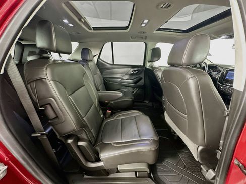Used 2021 Chevrolet Traverse RS AWD/4WD image 31