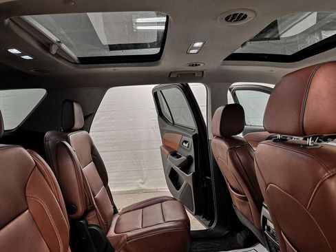 Used 2018 Chevrolet Traverse High Country w/ LPO, Floor Liner Package AWD/4WD image 12
