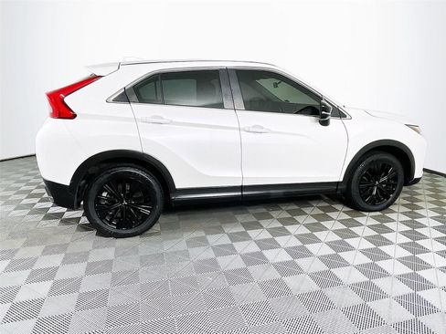 Used 2020 Mitsubishi Eclipse Cross LE image 10