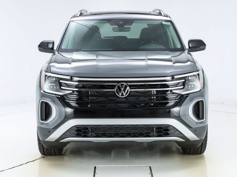 New 2026 Volkswagen Atlas Peak Edition AWD/4WD image 16