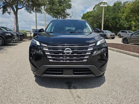 Certified 2026 Nissan Rogue SV FWD image 3