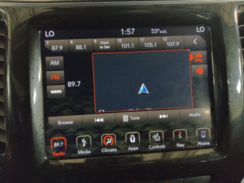 Used 2019 Jeep Cherokee Limited w/ Luxury Group image 25