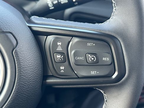 New 2026 Jeep Wrangler Unlimited Rubicon AWD/4WD image 18