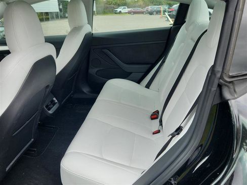 Used 2023 Tesla Model 3 Performance image 9