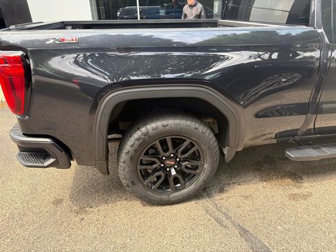 Used 2024 GMC Sierra 1500 Elevation w/ LPO, Elevation Black Package AWD/4WD image 7