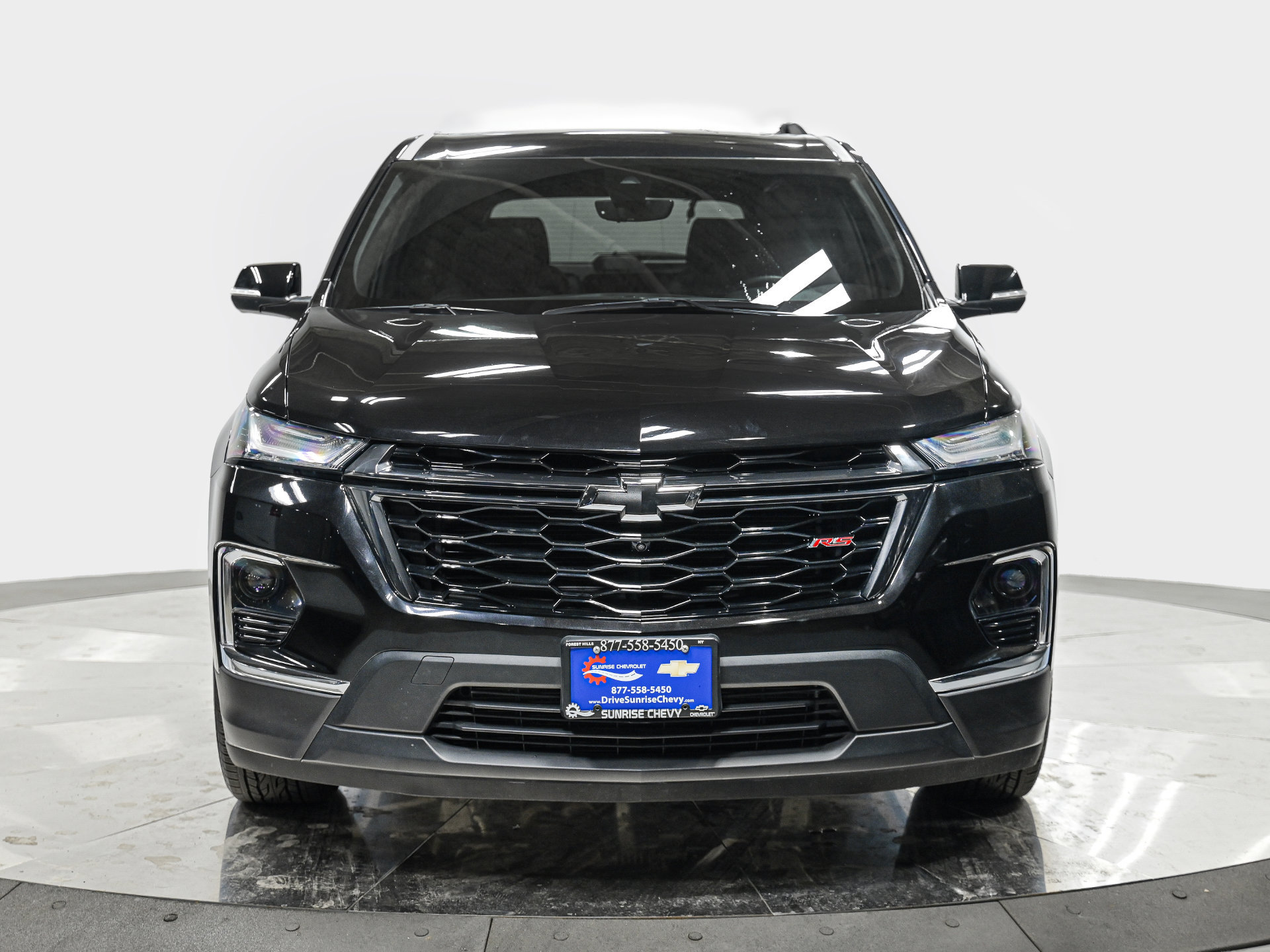 Used 2023 Chevrolet Traverse RS w/ LPO, Floor Liner Package AWD/4WD image 10