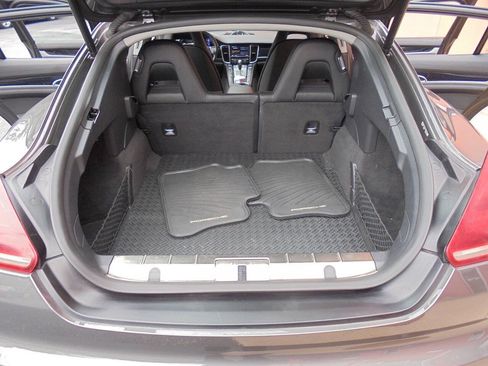 Used 2015 Porsche Panamera 4 AWD/4WD image 36
