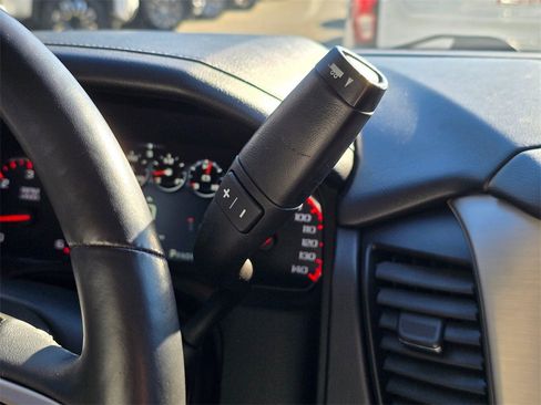 Used 2015 GMC Yukon Denali w/ Open Road Package image 27