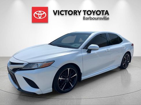Used 2019 Toyota Camry XSE FWD image 1