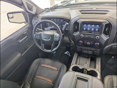 Used 2021 GMC Sierra 1500 AT4 w/ AT4 Preferred Package AWD/4WD image 25
