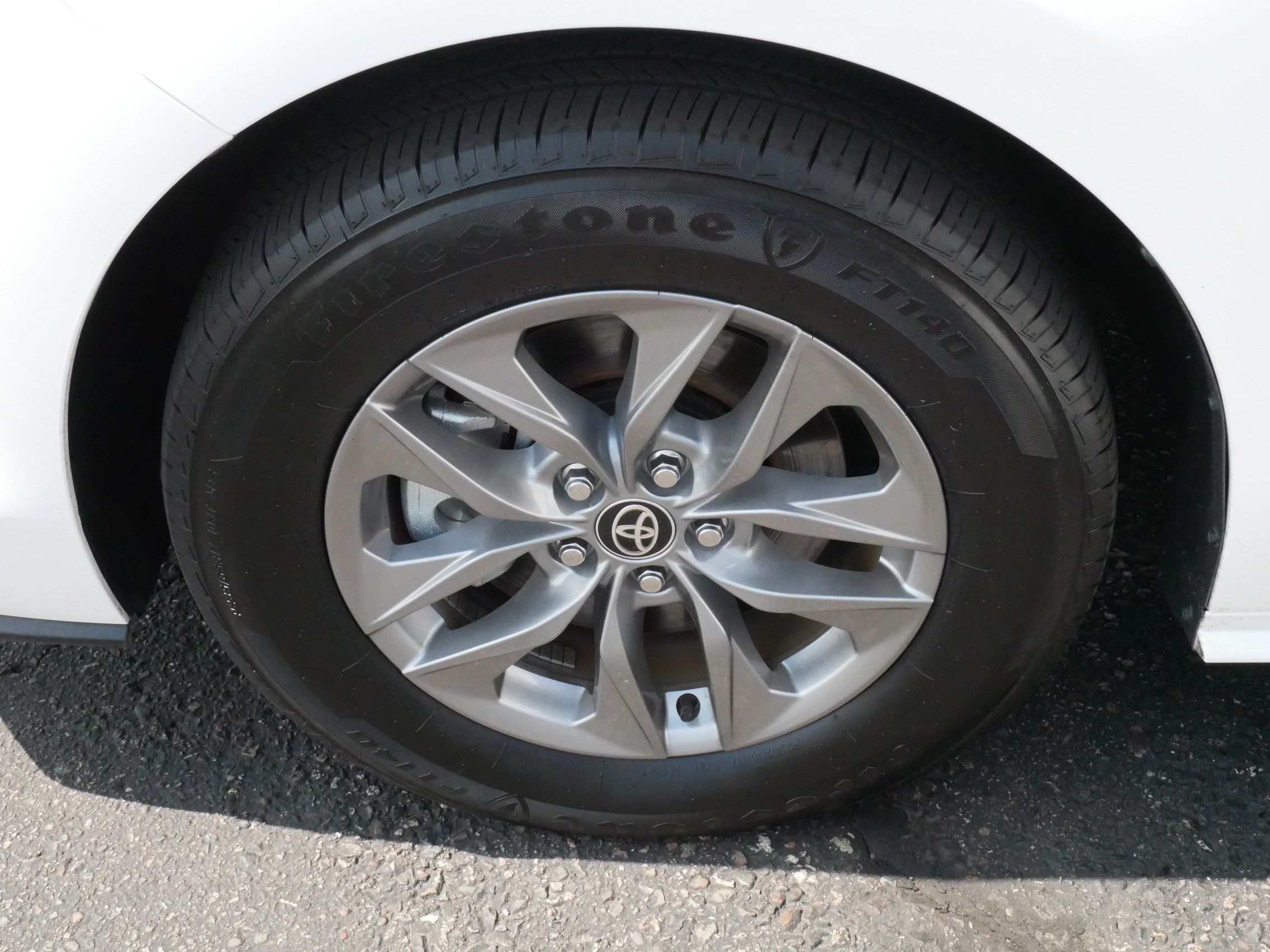 Certified 2026 Toyota Sienna LE FWD image 15