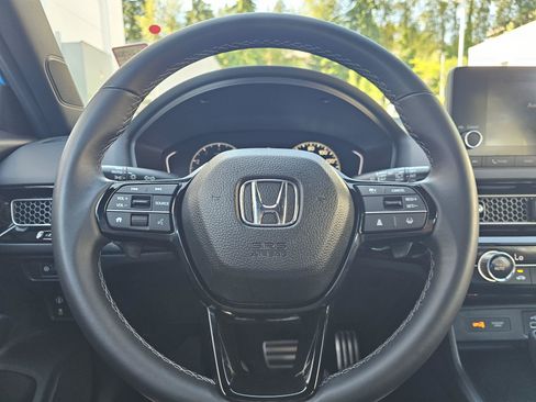 Used 2023 Honda Civic Sport image 25