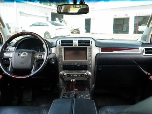 Used 2017 Lexus GX 460 Premium AWD/4WD image 10