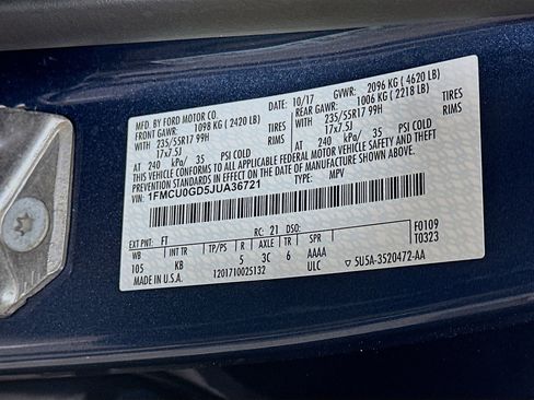 Used 2018 Ford Escape SE w/ SE Sync 3 Package image 12