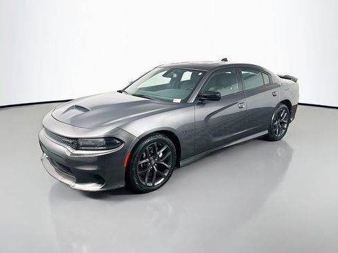 Used 2022 Dodge Charger R/T w/ Blacktop Package image 3