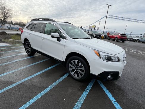 Used 2017 Subaru Outback 3.6R Limited image 7