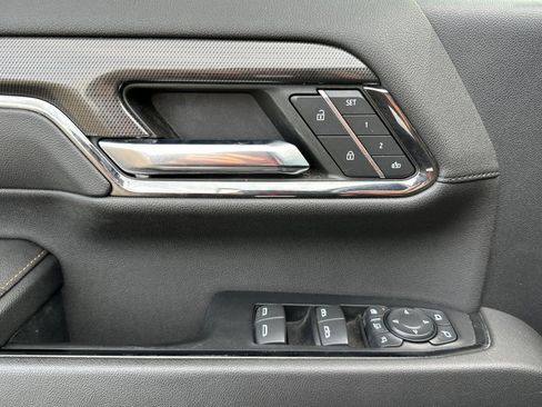 Used 2024 GMC Sierra 2500 AT4 w/ AT4 Premium Plus Package image 10