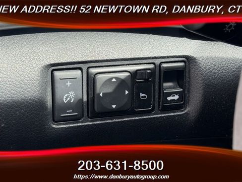 Used 2019 Nissan Sentra SV w/ Special Edition Package FWD image 15