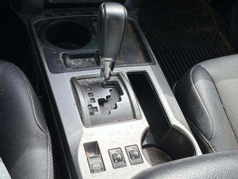 Used 2022 Toyota 4Runner SR5 Premium w/ Moonroof Package RWD image 13