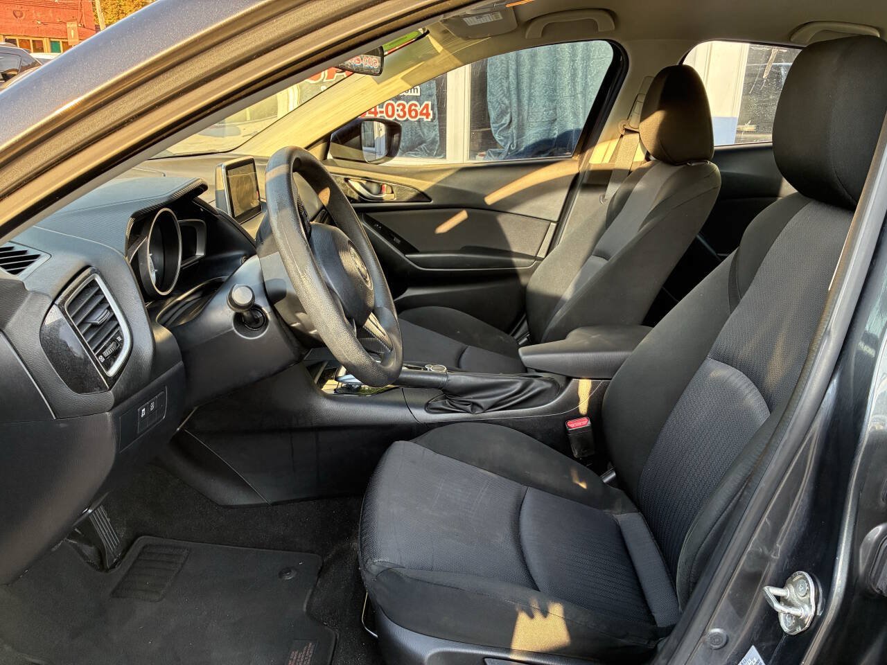 Used 2015 MAZDA MAZDA3 i Sport FWD image 13