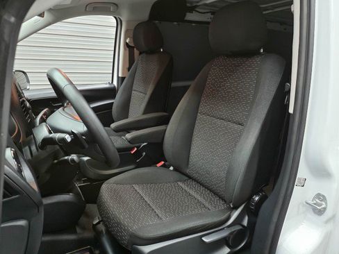Used 2021 Mercedes-Benz Metris image 16