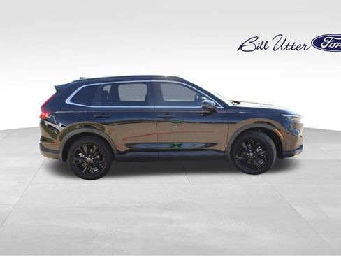 Used 2025 Honda CR-V Sport Touring image 4