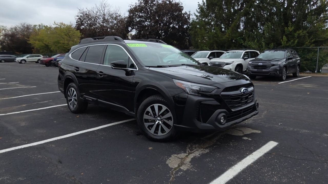 Certified 2025 Subaru Outback Premium w/ Popular Package #1A AWD/4WD image 2