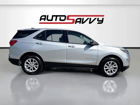 Used 2018 Chevrolet Equinox LS AWD/4WD image 8