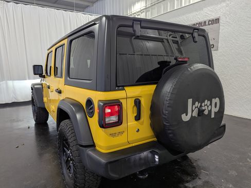 Used 2019 Jeep Wrangler Unlimited Sport S image 8