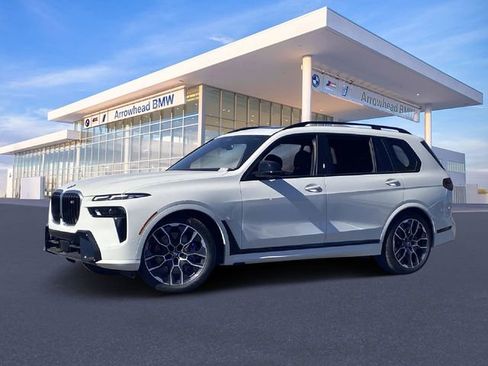 New 2025 BMW X7 M60i w/ Climate Comfort Package image 24