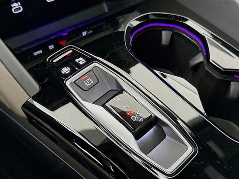 Certified 2025 Audi Q5 Premium w/ Convenience Package image 18