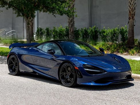 Used 2025 McLaren 750S RWD image 1