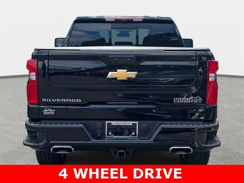 Used 2024 Chevrolet Silverado 1500 High Country w/ High Country Premium Package image 6