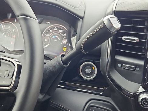 New 2026 RAM 2500 Limited image 27