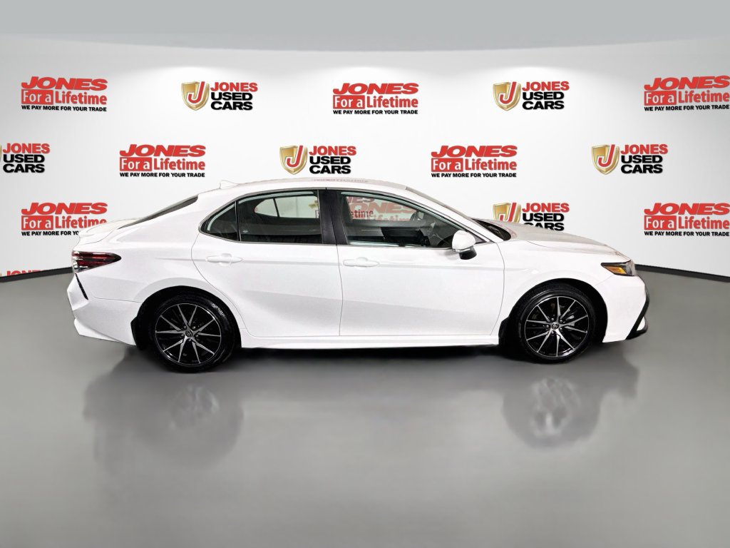 Certified 2024 Toyota Camry SE FWD image 16