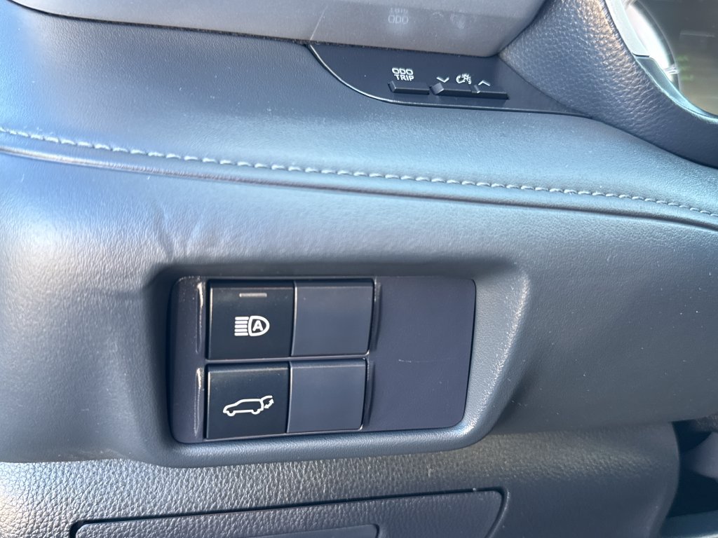 Used 2026 Toyota Highlander XLE AWD/4WD image 32