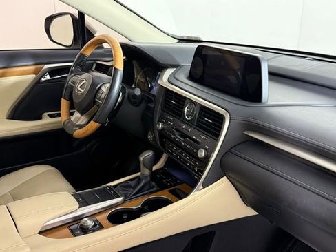 Certified 2022 Lexus RX 350 FWD w/ Premium Package image 32