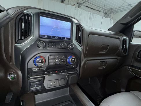Used 2022 Chevrolet Silverado 1500 LT Trail Boss w/ Convenience Package II AWD/4WD image 10