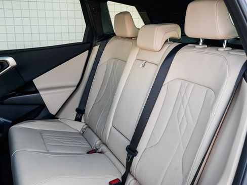 Used 2025 BMW X3 xDrive30i w/ Premium Package image 15