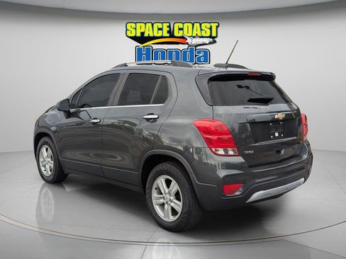 Used 2017 Chevrolet Trax LT w/ LT Convenience Package image 7