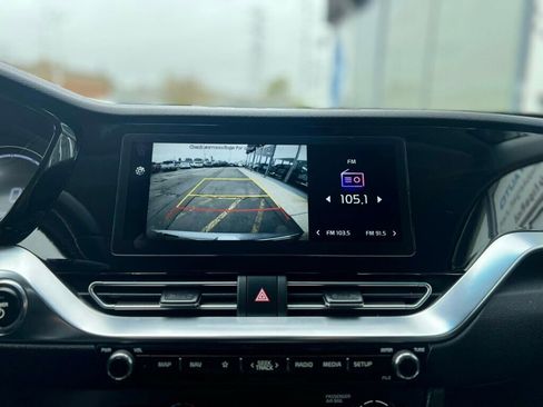 Used 2022 Kia Niro EX w/ Cold Weather Package image 31